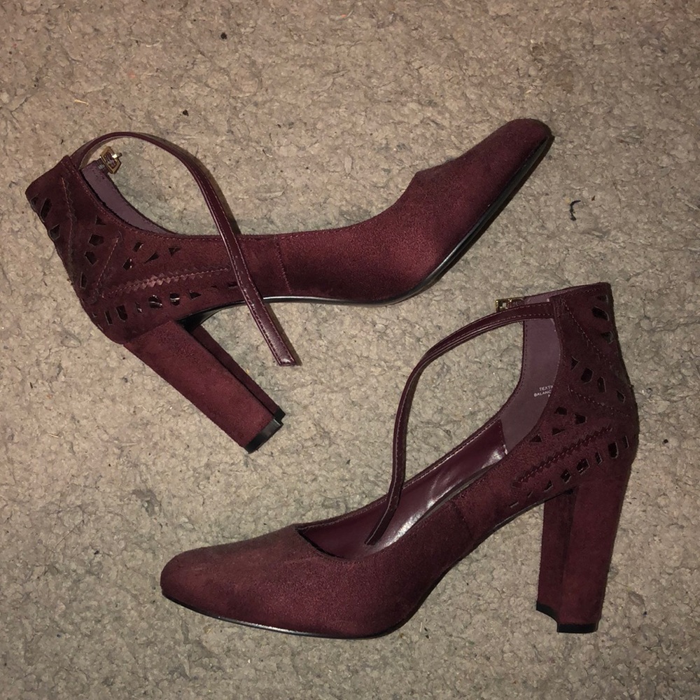 burgundy size 9 heels